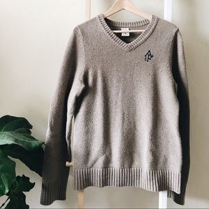 Men’s Abercrombie & Fitch V-Neck Sweater